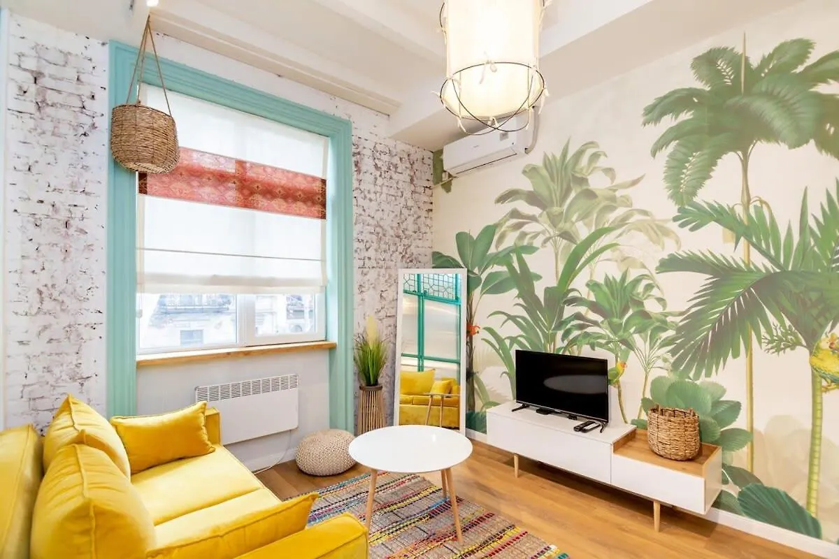 Unique Beautiful 1Br Apt In Historic Τυφλίδα 0*,  Γεωργία