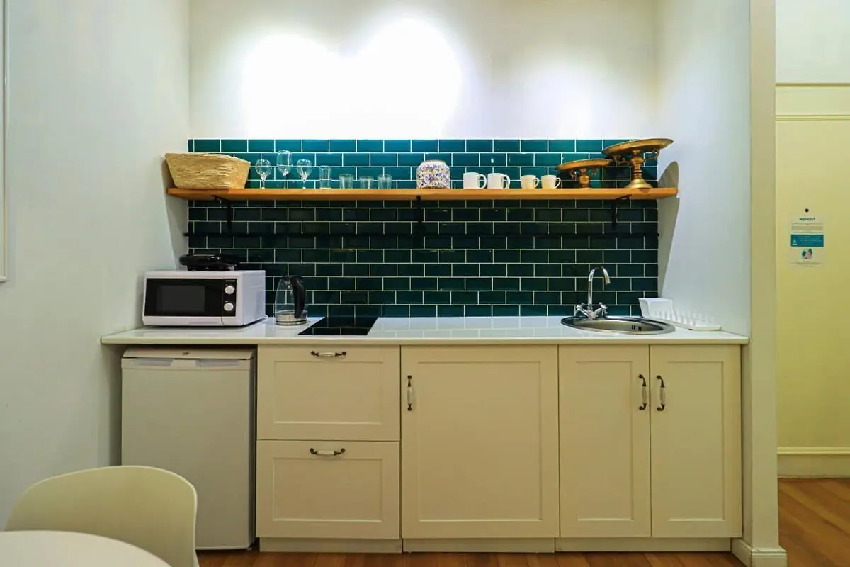 Unique Beautiful 1Br Apt In Historic Τυφλίδα