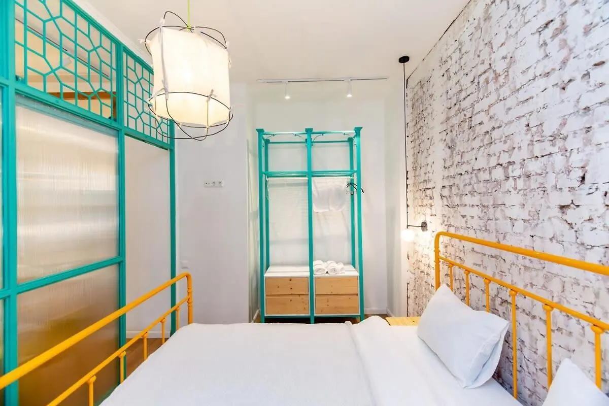 Unique Beautiful 1Br Apt In Historic Τυφλίδα Διαμέρισμα