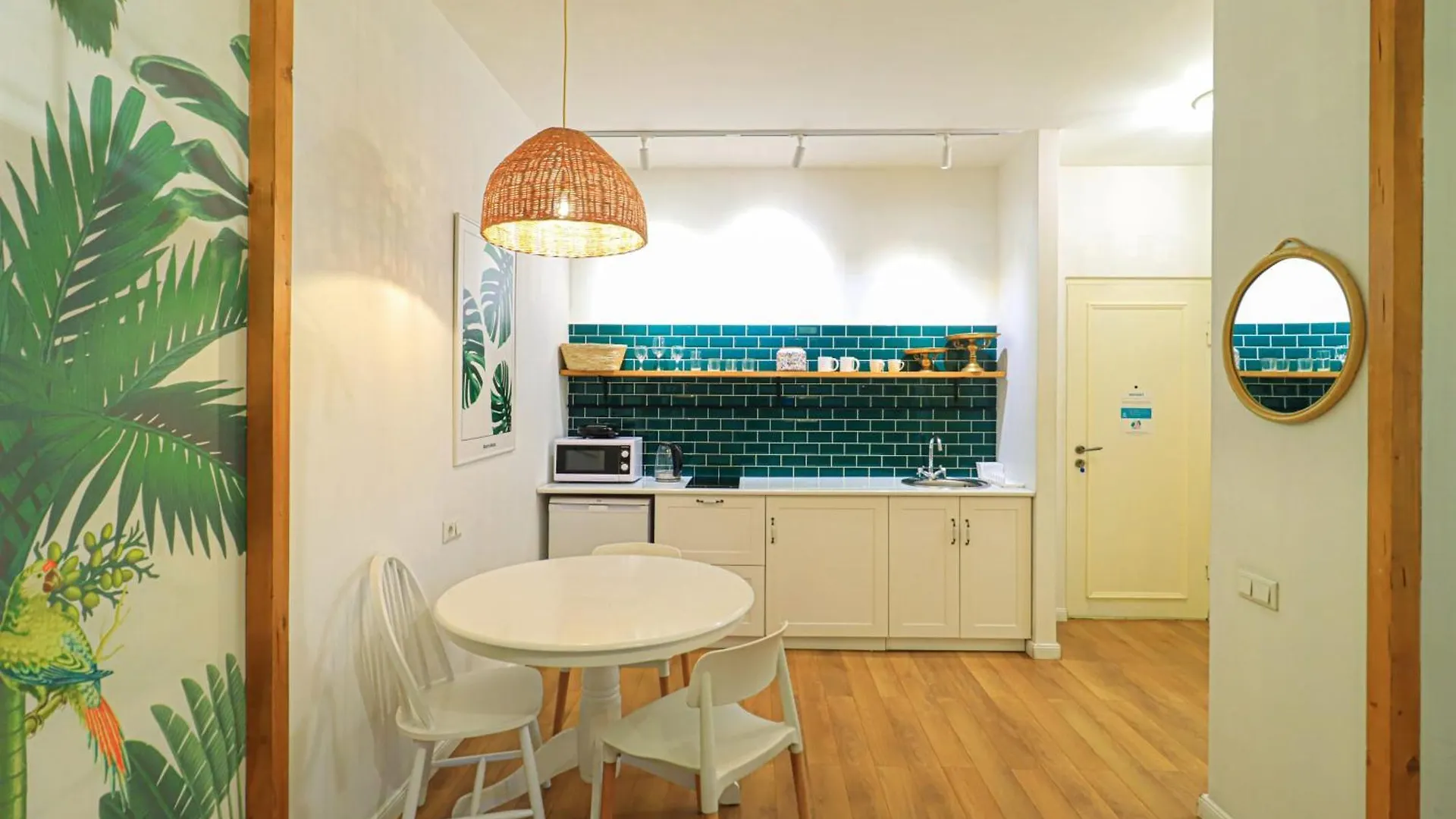 Unique Beautiful 1Br Apt In Historic Τυφλίδα Γεωργία