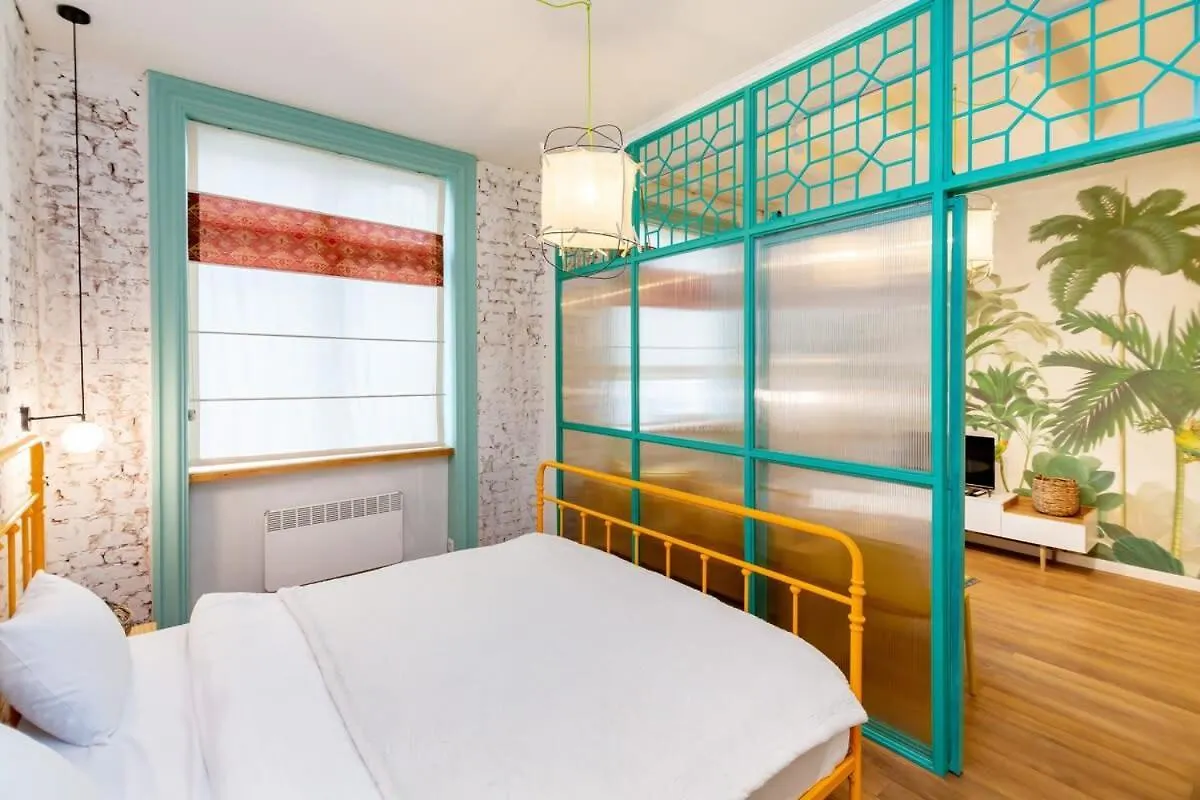 Unique Beautiful 1Br Apt In Historic Τυφλίδα Διαμέρισμα